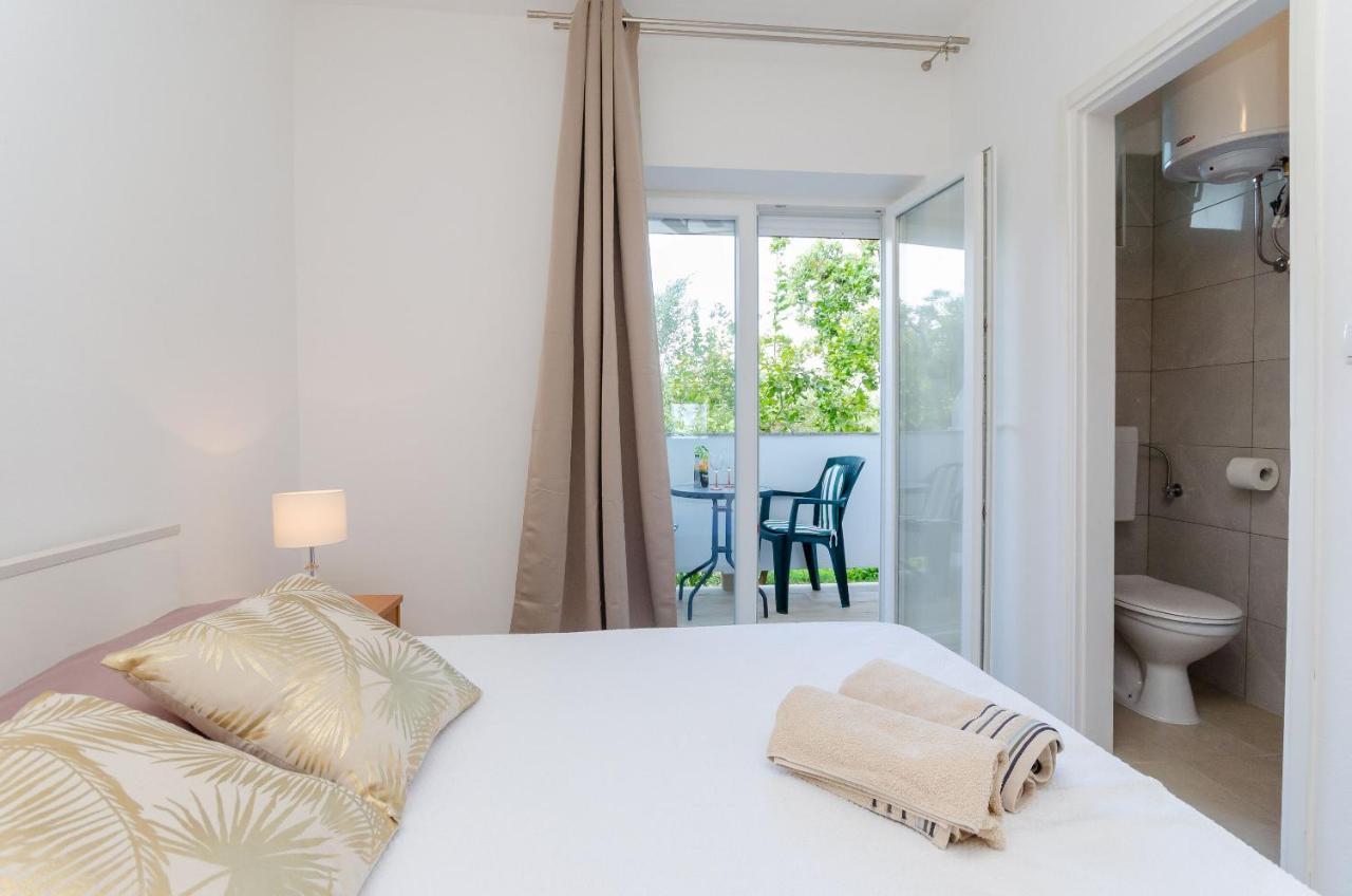 Apartments And Rooms Bianca Barbat na Rabu Ngoại thất bức ảnh
