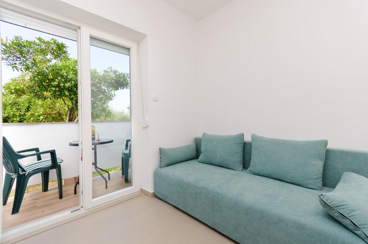 Apartments And Rooms Bianca Barbat na Rabu Ngoại thất bức ảnh
