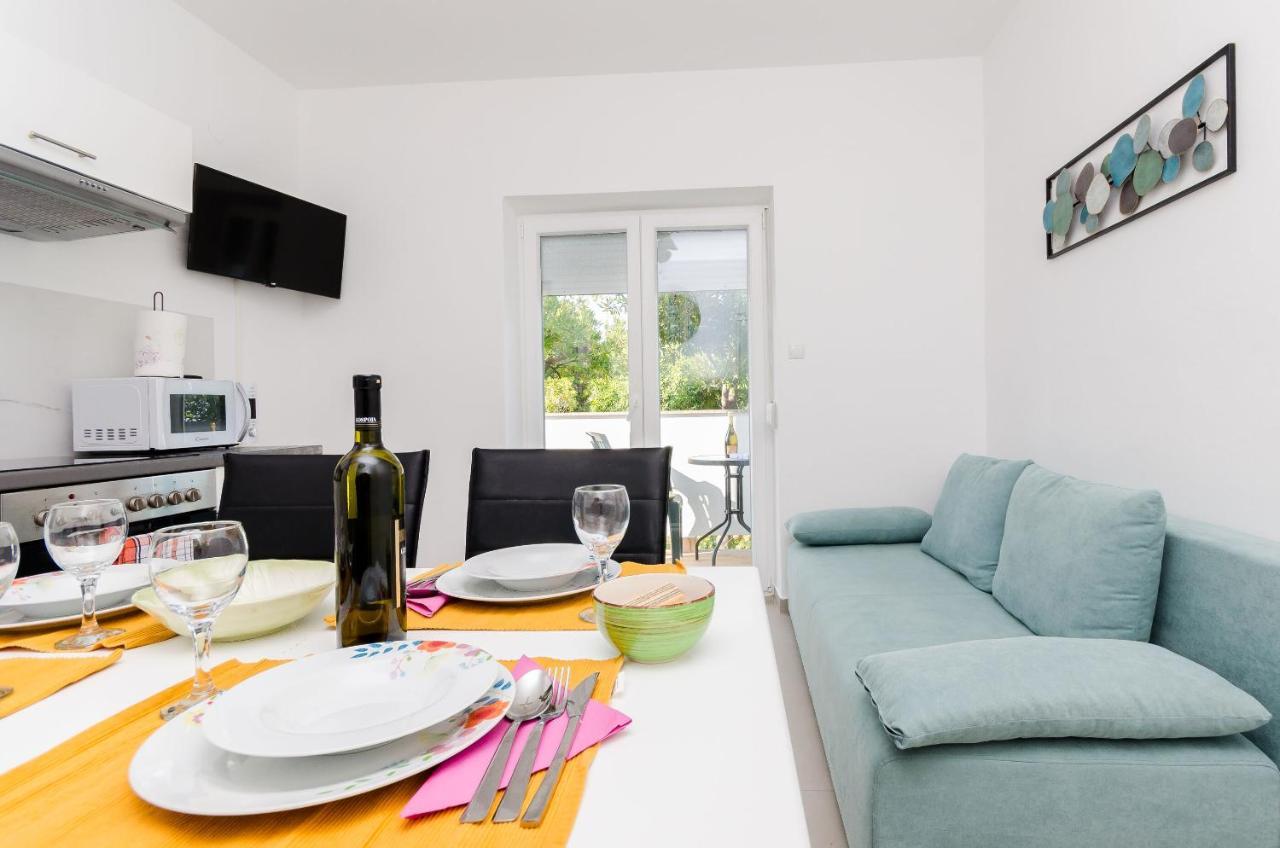 Apartments And Rooms Bianca Barbat na Rabu Ngoại thất bức ảnh