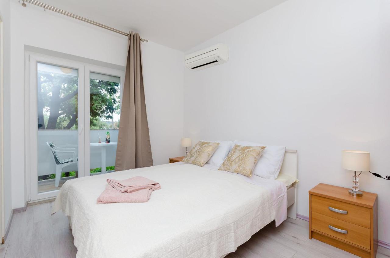 Apartments And Rooms Bianca Barbat na Rabu Ngoại thất bức ảnh