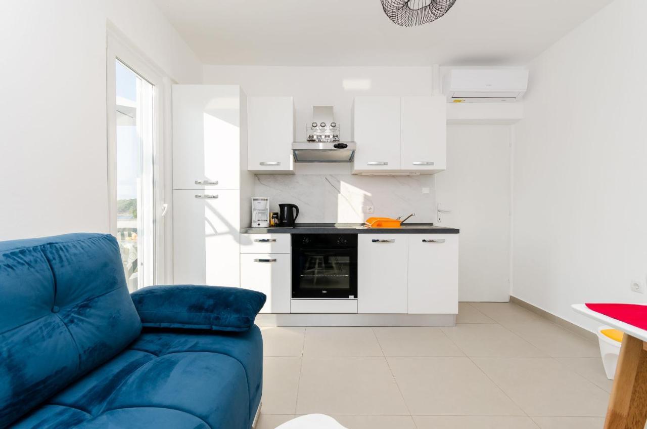 Apartments And Rooms Bianca Barbat na Rabu Ngoại thất bức ảnh